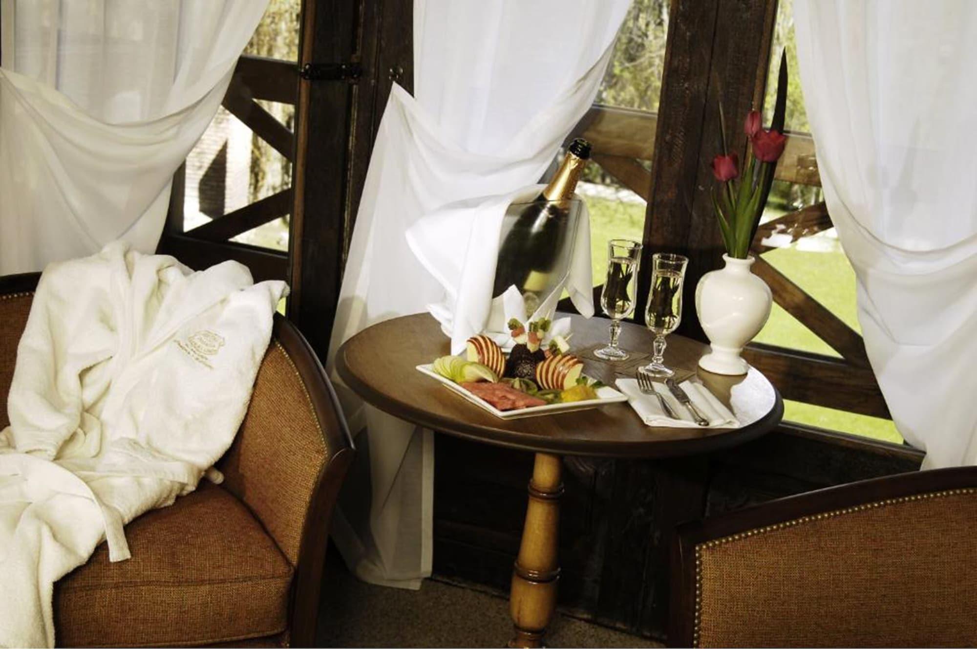 Hotel Posada Los Alamos Ел Калафате Екстериор снимка