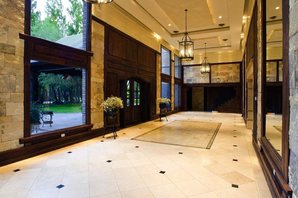 Hotel Posada Los Alamos Ел Калафате Екстериор снимка